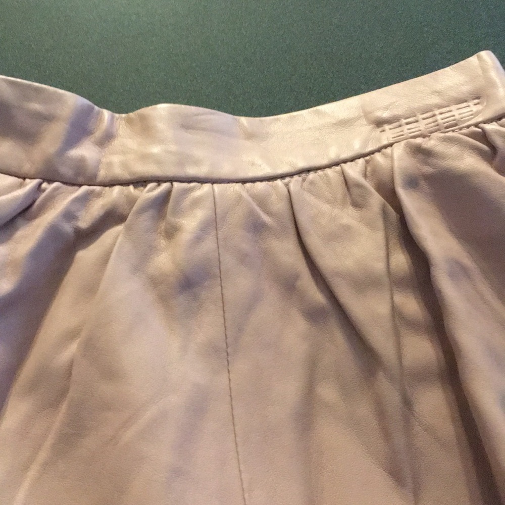 Divided  H& M leather beige skirt - Picture 4 of 7